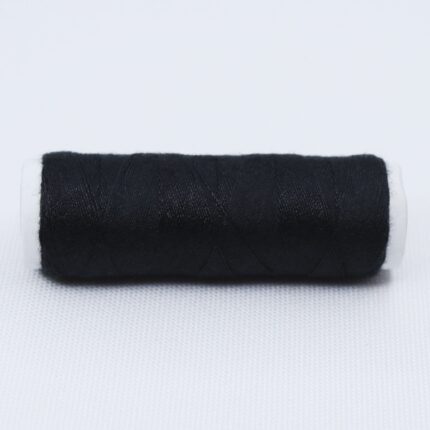 Linha de Costura Preta